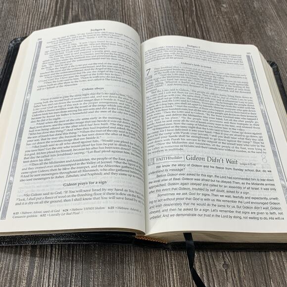 NKJV The PERSONAL GROWTH Study Bible Nelson 1715 Black Leather - Picture 10 of 11